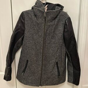 Warm winter coat with detachable hood